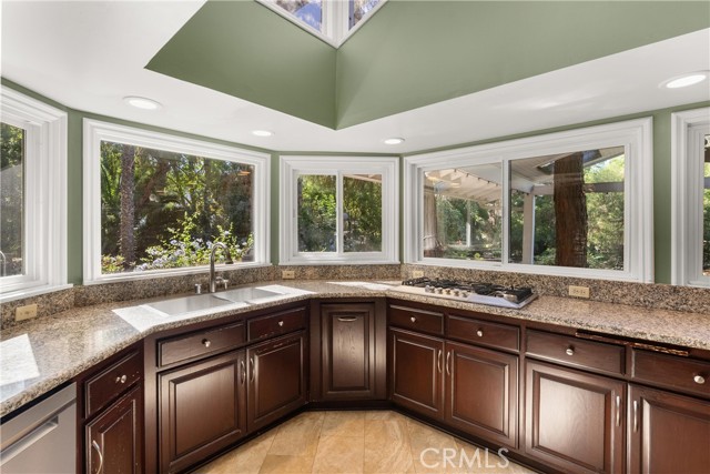 MLS #OC25249100 image #14