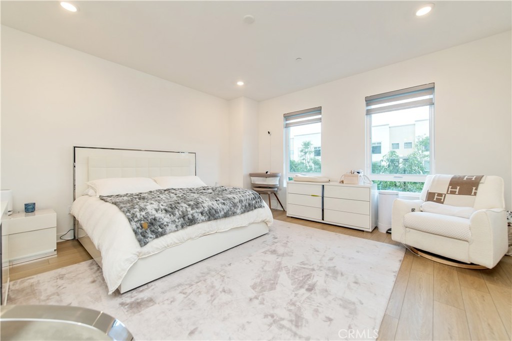 MLS #OC25249127 image #10