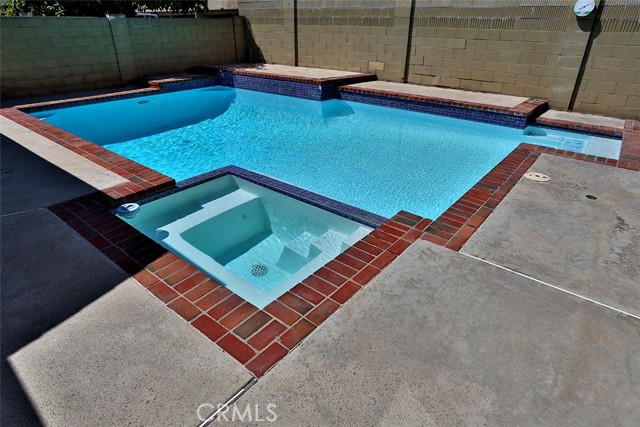 MLS #OC25249139 image #26