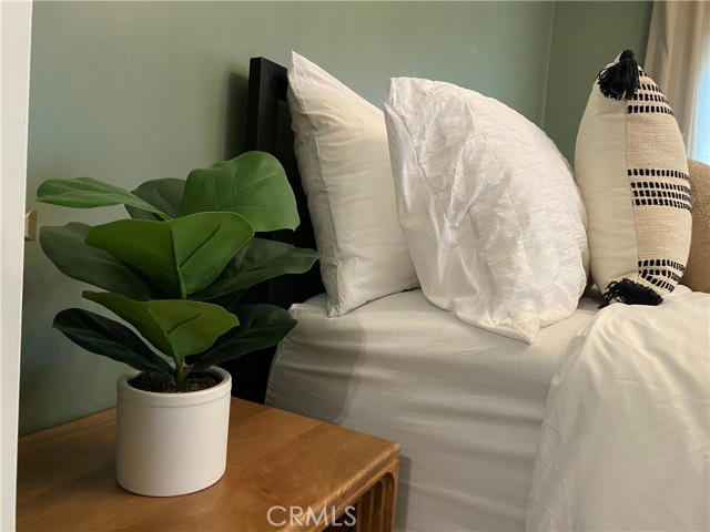 MLS #OC25249194 image #32