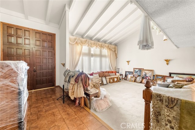 MLS #OC25249195 image #10