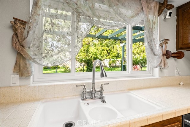 MLS #OC25249195 image #16