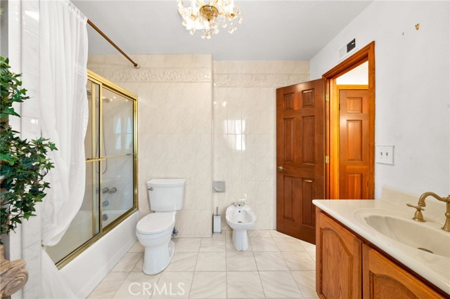 MLS #OC25249195 image #40