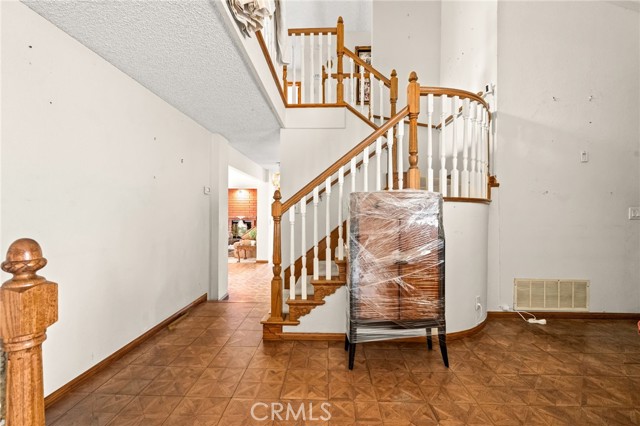 MLS #OC25249195 image #9