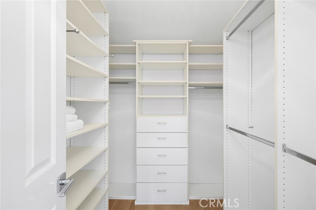 MLS #OC25249252 image #16