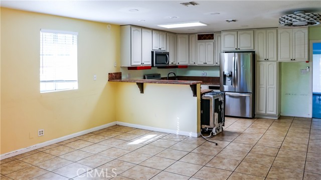 MLS #OC25249273 image #1