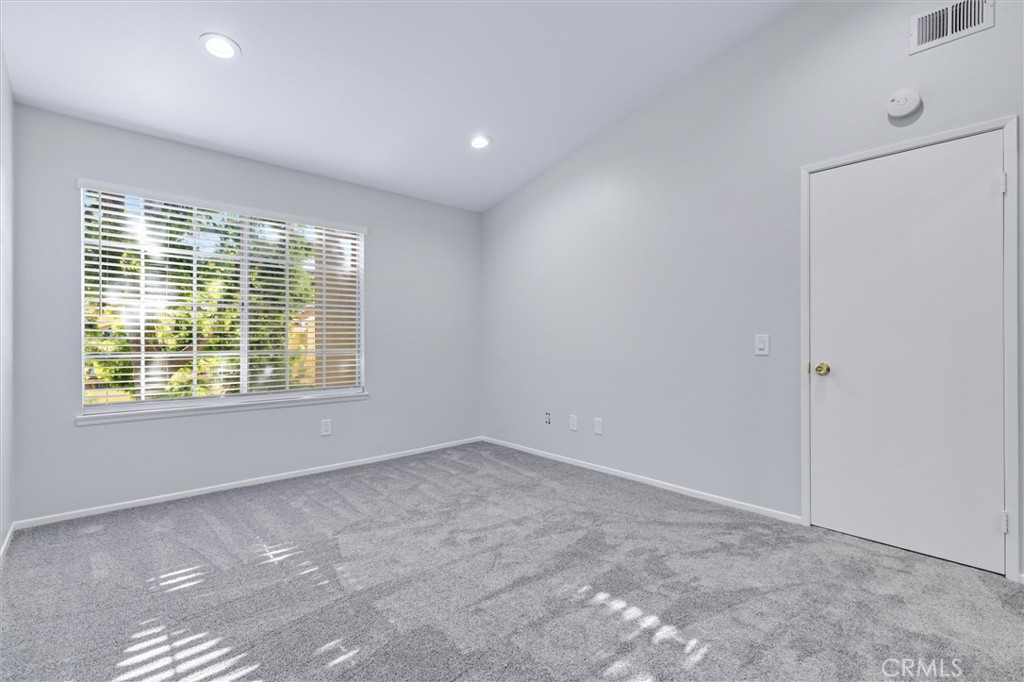 MLS #OC25249300 image #21