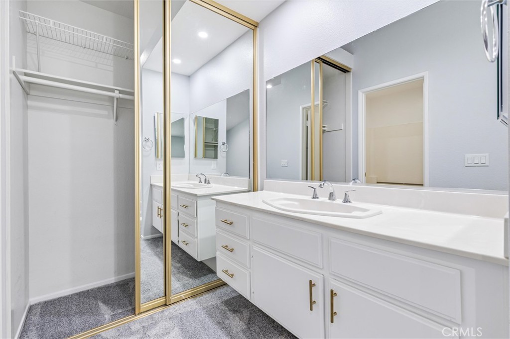 MLS #OC25249300 image #22