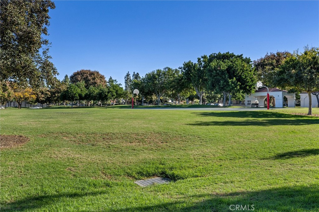 MLS #OC25249300 image #34