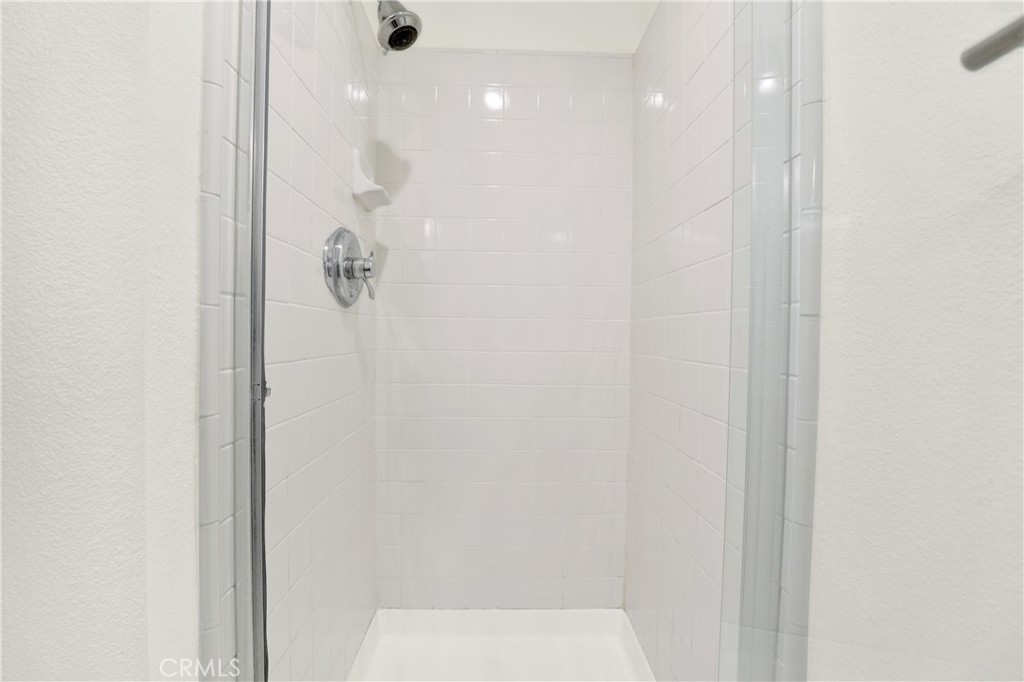 MLS #OC25249315 image #18