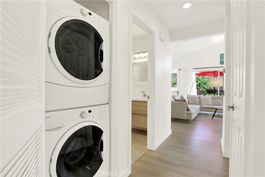 MLS #OC25249315 image #19