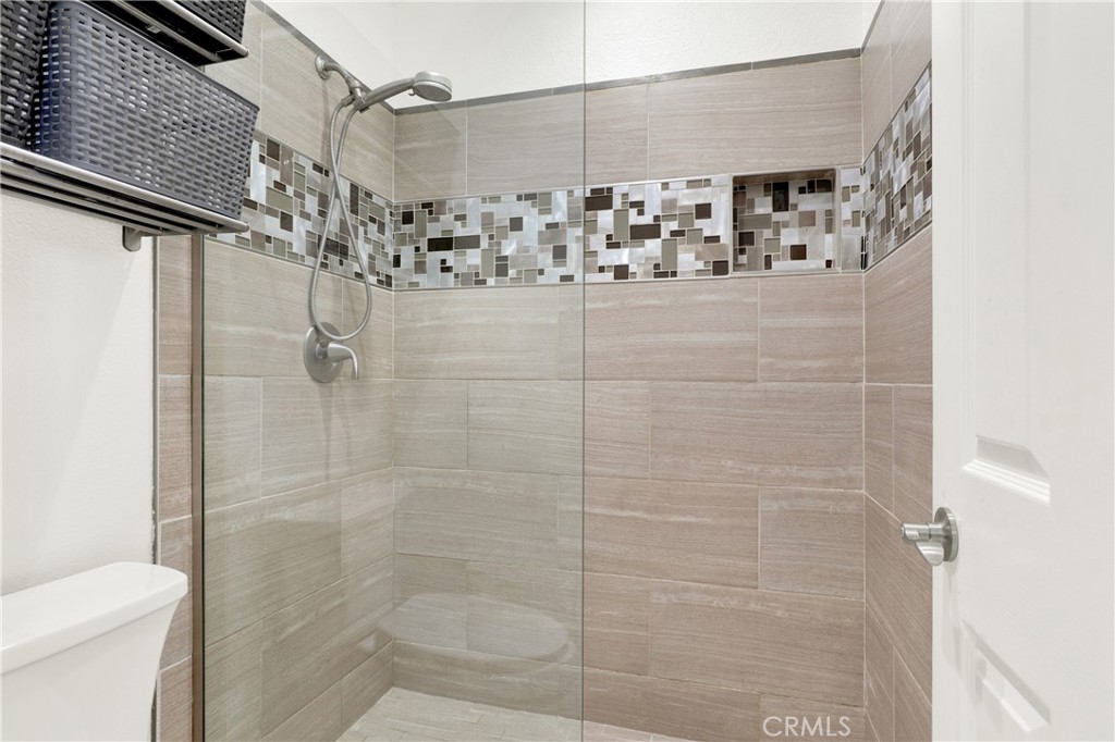 MLS #OC25249315 image #26