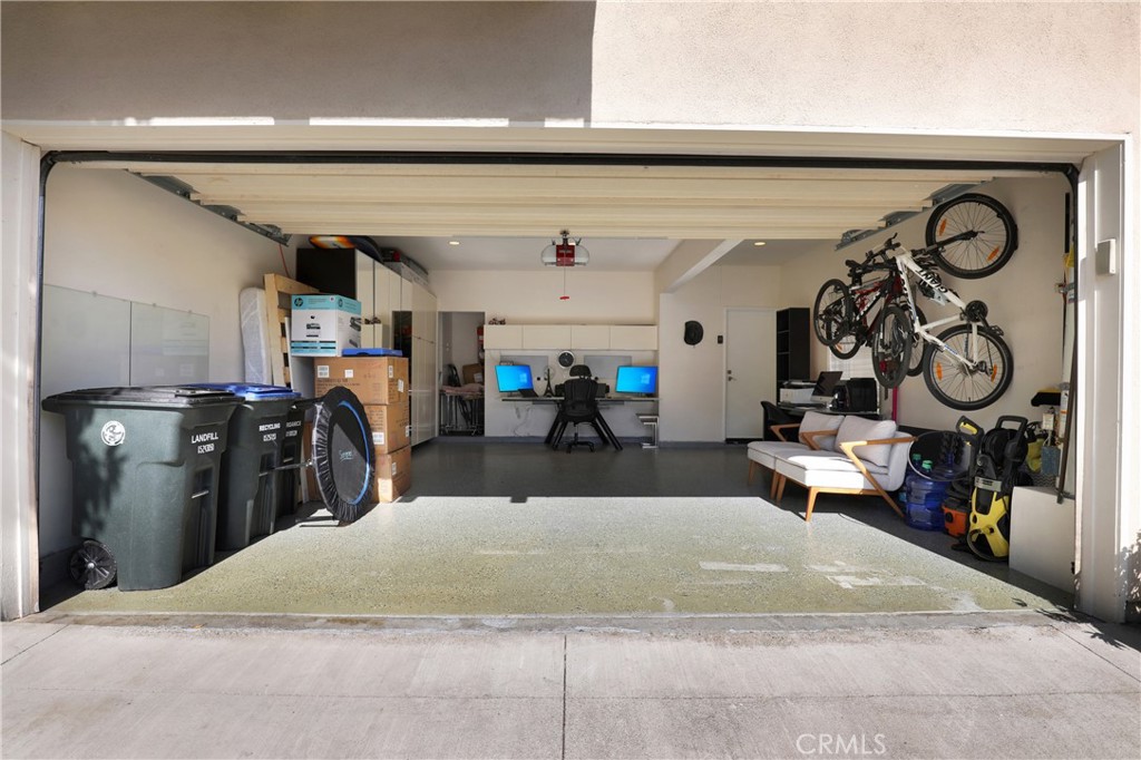 MLS #OC25249315 image #32