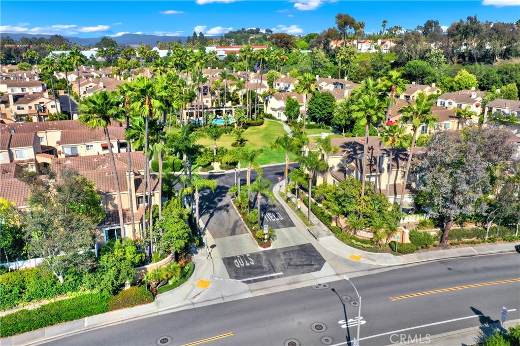 MLS #OC25249315 image #34