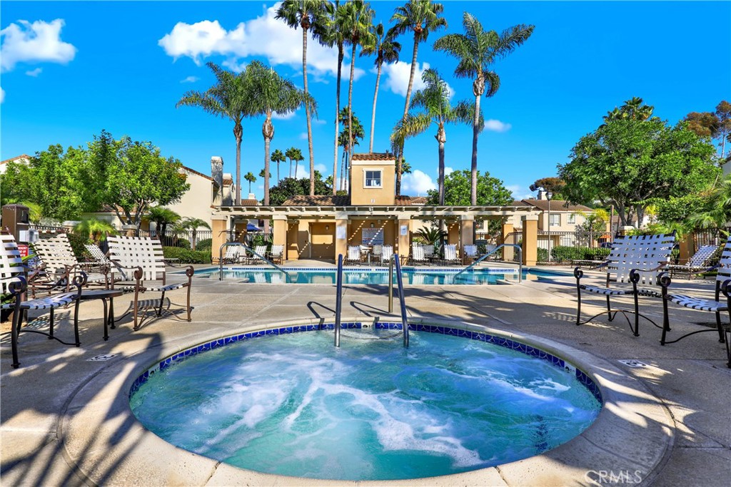 MLS #OC25249315 image #36