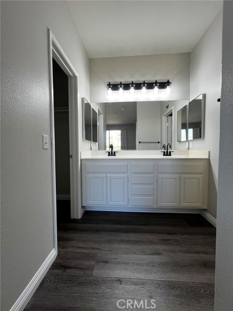 MLS #OC25249354 image #13