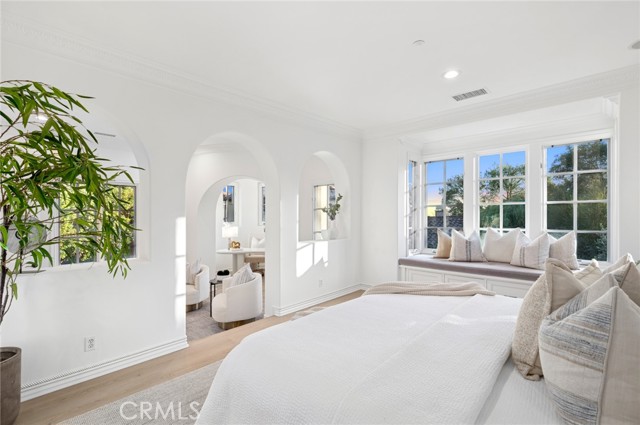 MLS #OC25249360 image #11