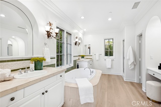 MLS #OC25249360 image #12