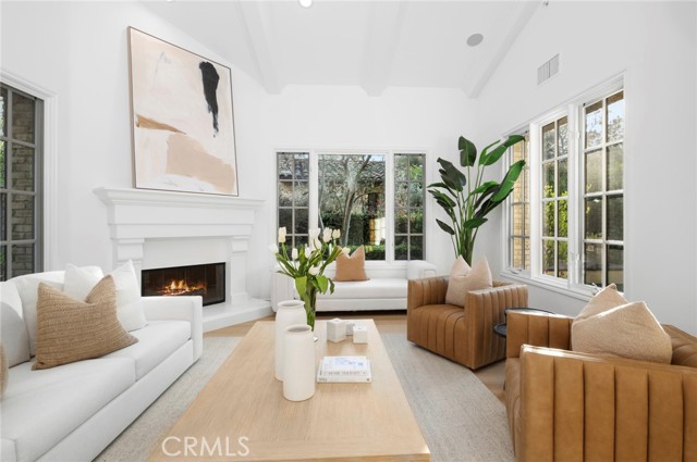 MLS #OC25249360 image #4