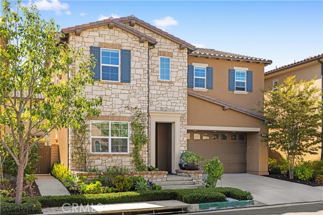 MLS #OC25249376 image #1