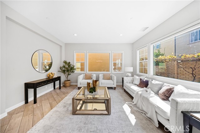 MLS #OC25249376 image #13