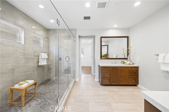 MLS #OC25249376 image #31