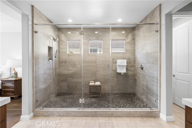 MLS #OC25249376 image #32