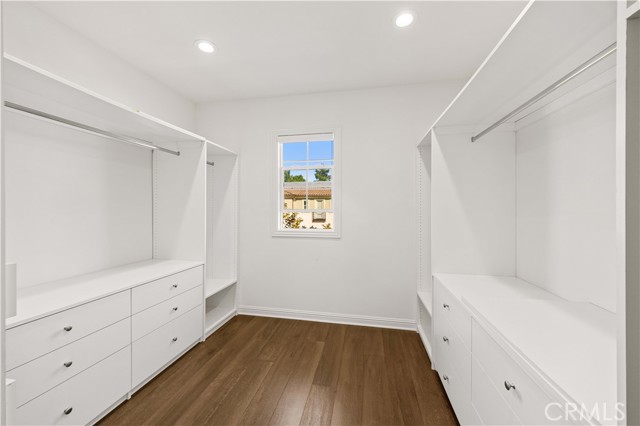 MLS #OC25249376 image #34