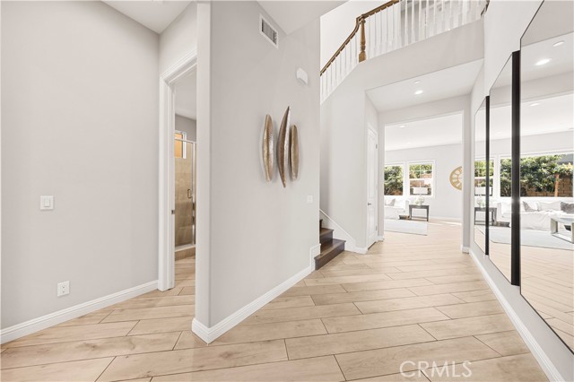 MLS #OC25249376 image #4