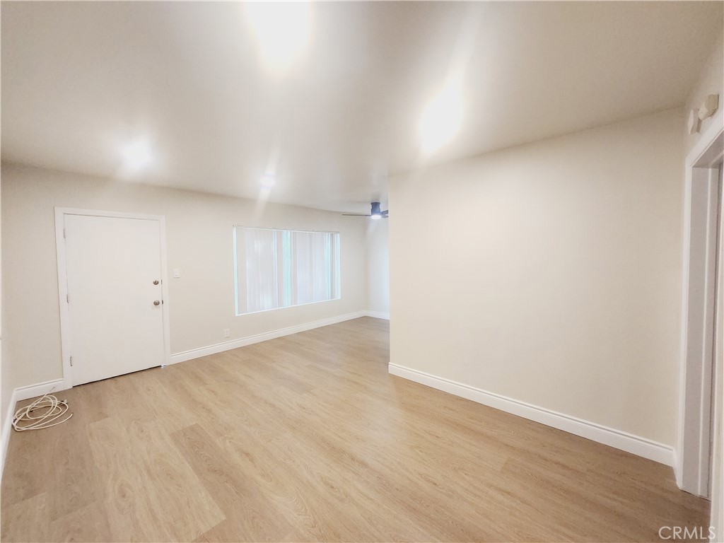 MLS #OC25249386 image #1