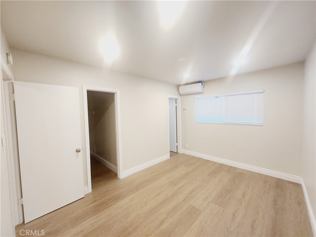 MLS #OC25249386 image #12