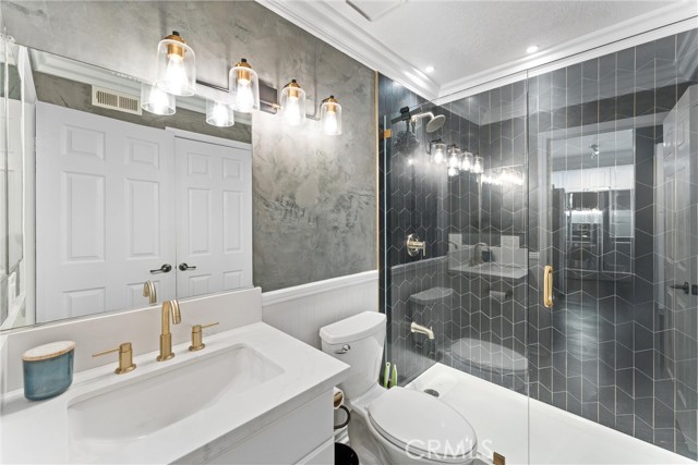 MLS #OC25249407 image #16