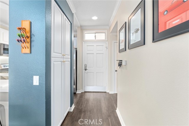 MLS #OC25249407 image #2