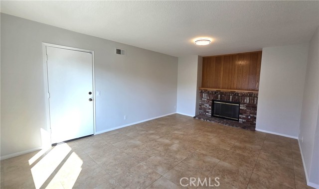 MLS #OC25249412 image #5