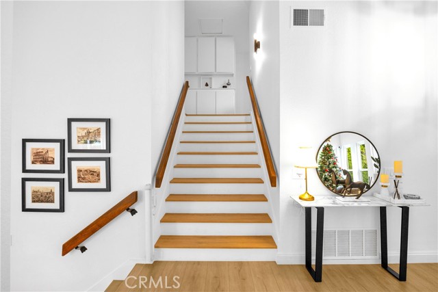 MLS #OC25249415 image #17