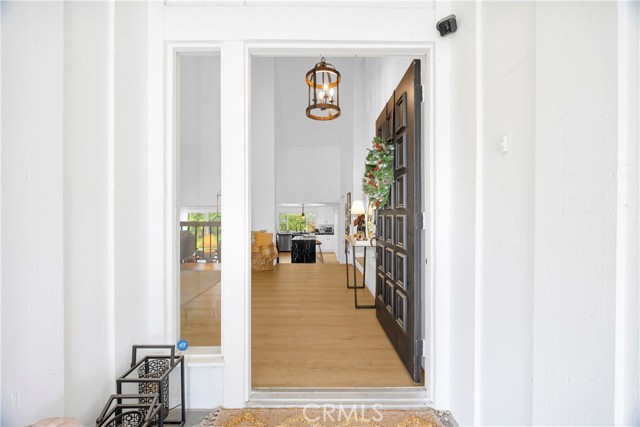 MLS #OC25249415 image #2