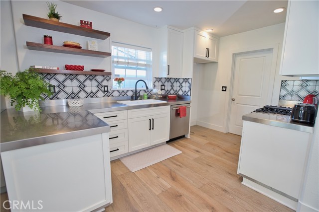 MLS #OC25249421 image #10