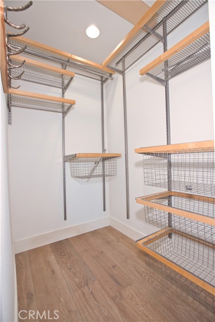 MLS #OC25249421 image #23