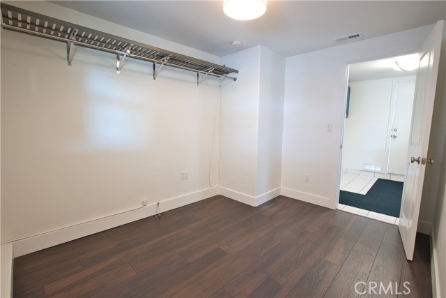 MLS #OC25249421 image #32