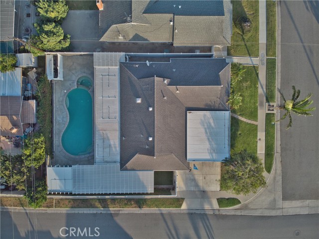 MLS #OC25249421 image #50