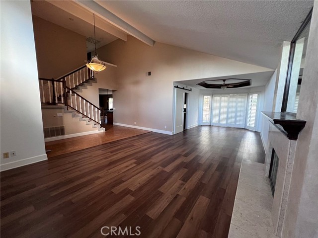 MLS #OC25249477 image #1