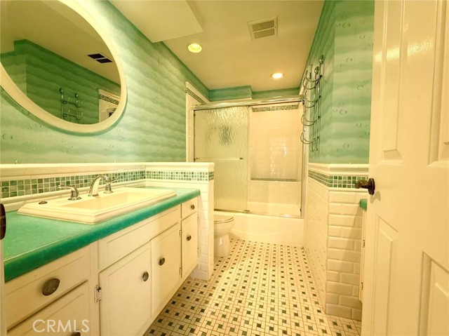 MLS #OC25249477 image #11