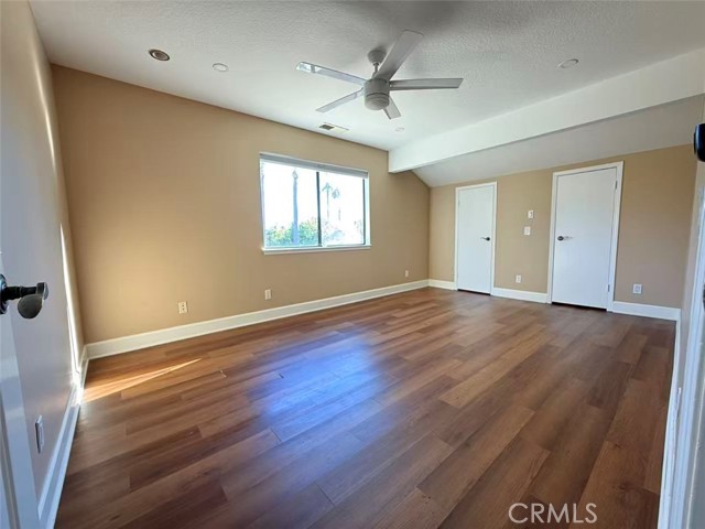 MLS #OC25249477 image #9