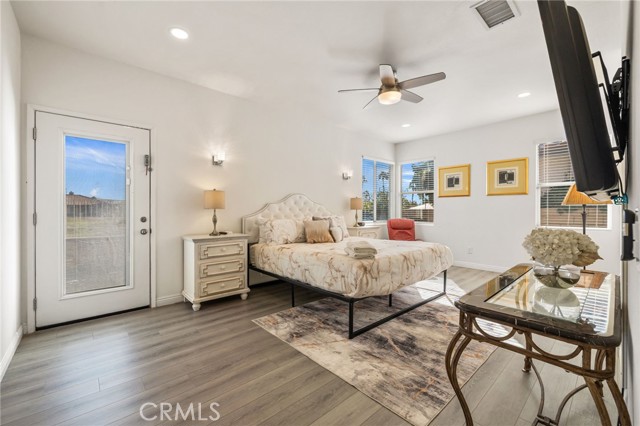 MLS #OC25249506 image #24