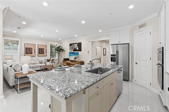 MLS #OC25249532 image #14