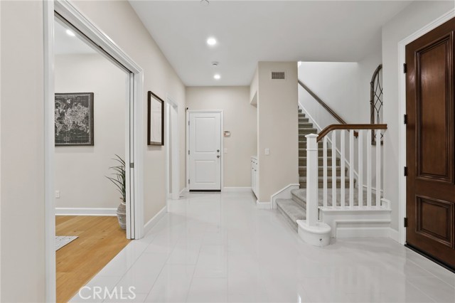 MLS #OC25249532 image #21