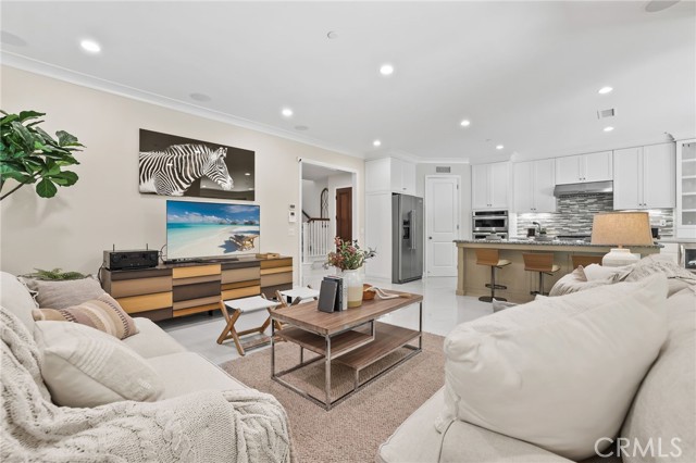 MLS #OC25249532 image #9