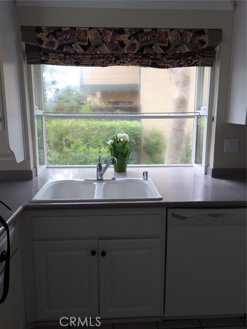 MLS #OC25249558 image #4