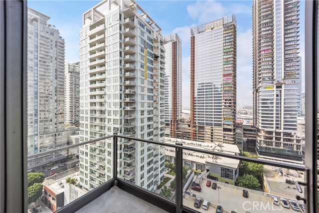 MLS #OC25249564 image #14