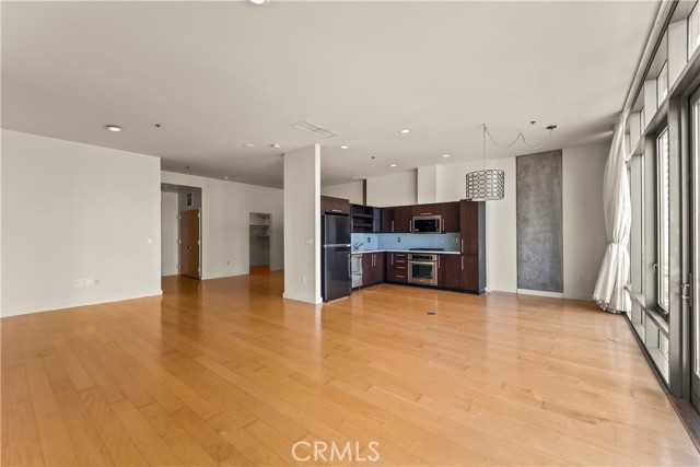 MLS #OC25249564 image #6